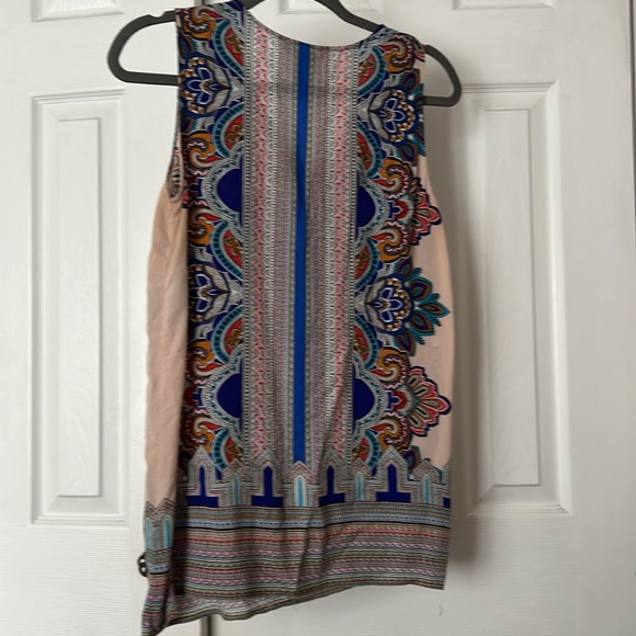 Sleeveless top - Picture 2 of 4